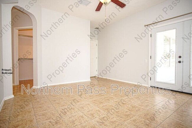 Building Photo - 5902 Redstone Mesa Ct