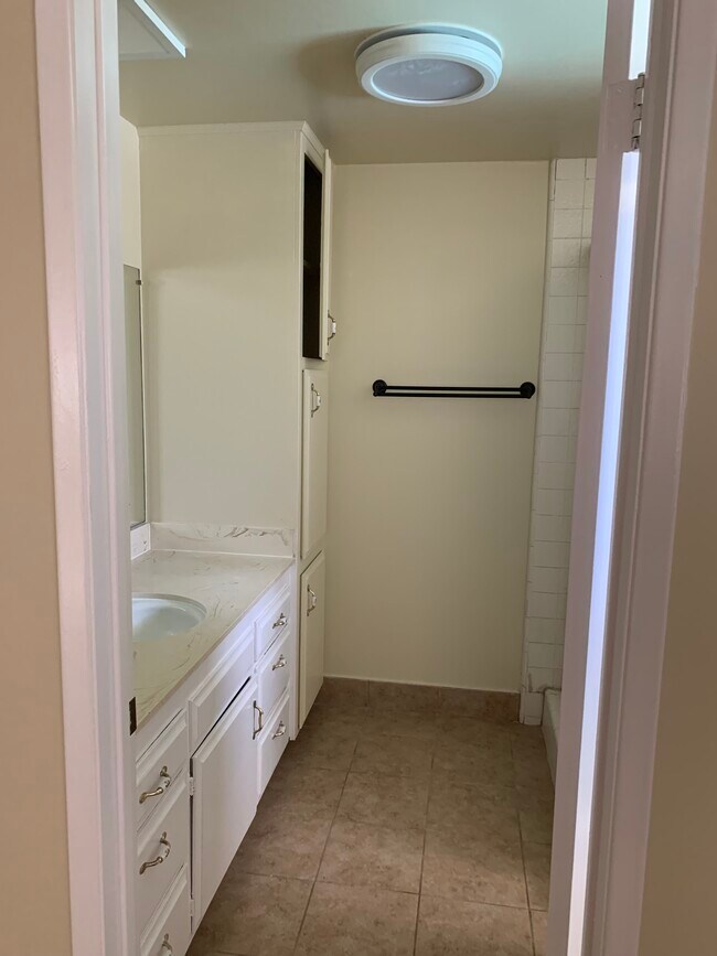 Building Photo - 2822 Caricia Dr