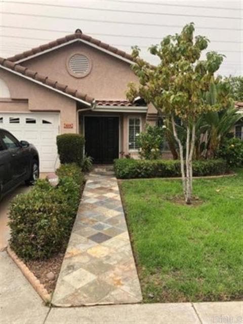 Building Photo - 613 Diamond Dr