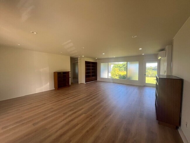 Building Photo - Stunning Newly Renovated Rim Lot in Wahiaw...