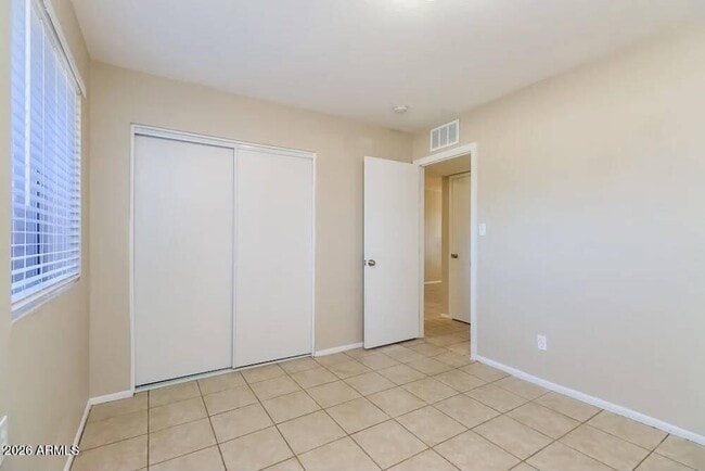 Building Photo - 535 S Udall