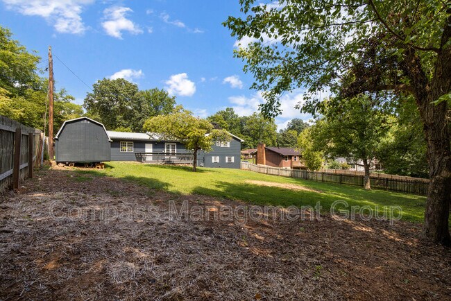 Building Photo - 1505 Aldenwood Ln