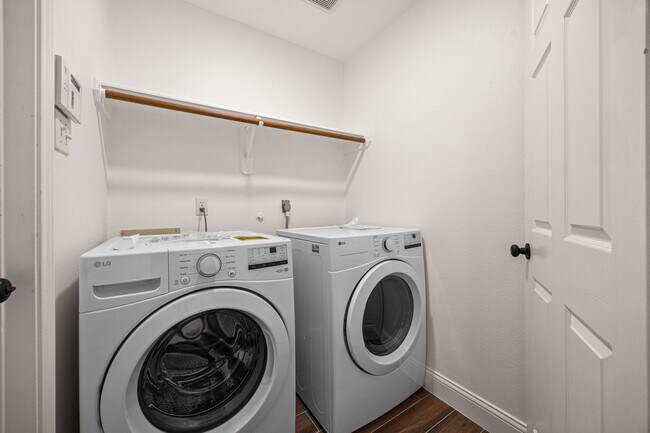 Building Photo - 17907 Pelican Way Rd