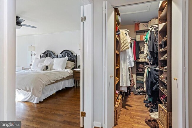 Building Photo - 64 Parchment Dr