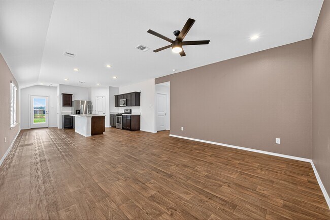 Building Photo - 16600 Lonely Pines Dr