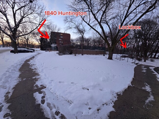 Building Photo - 1840 Huntington Blvd