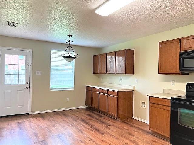 Building Photo - 714 Kinston Ct