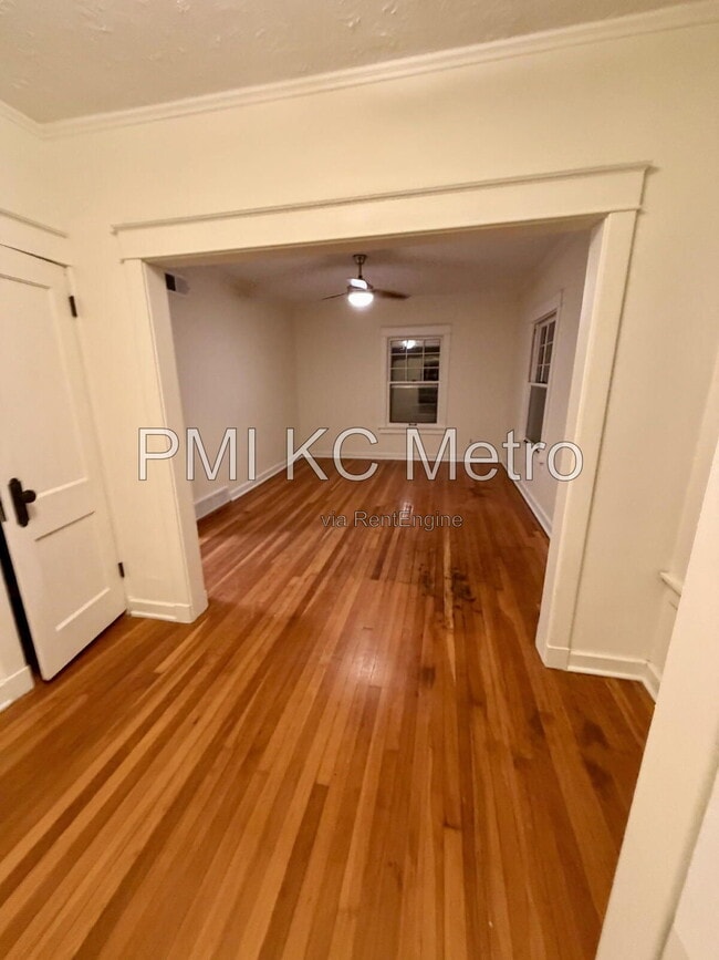 Building Photo - 3833 Campbell St