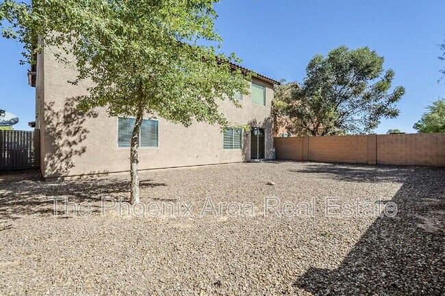 Building Photo - 45929 W Sky Ln