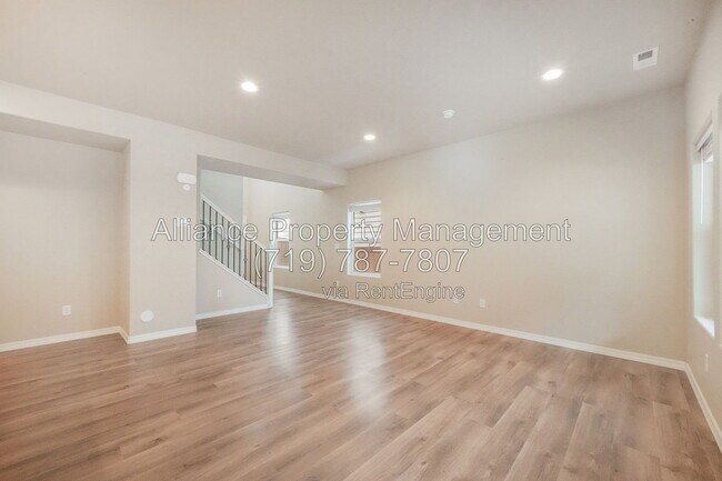 Building Photo - 7851 Lathrop Vw