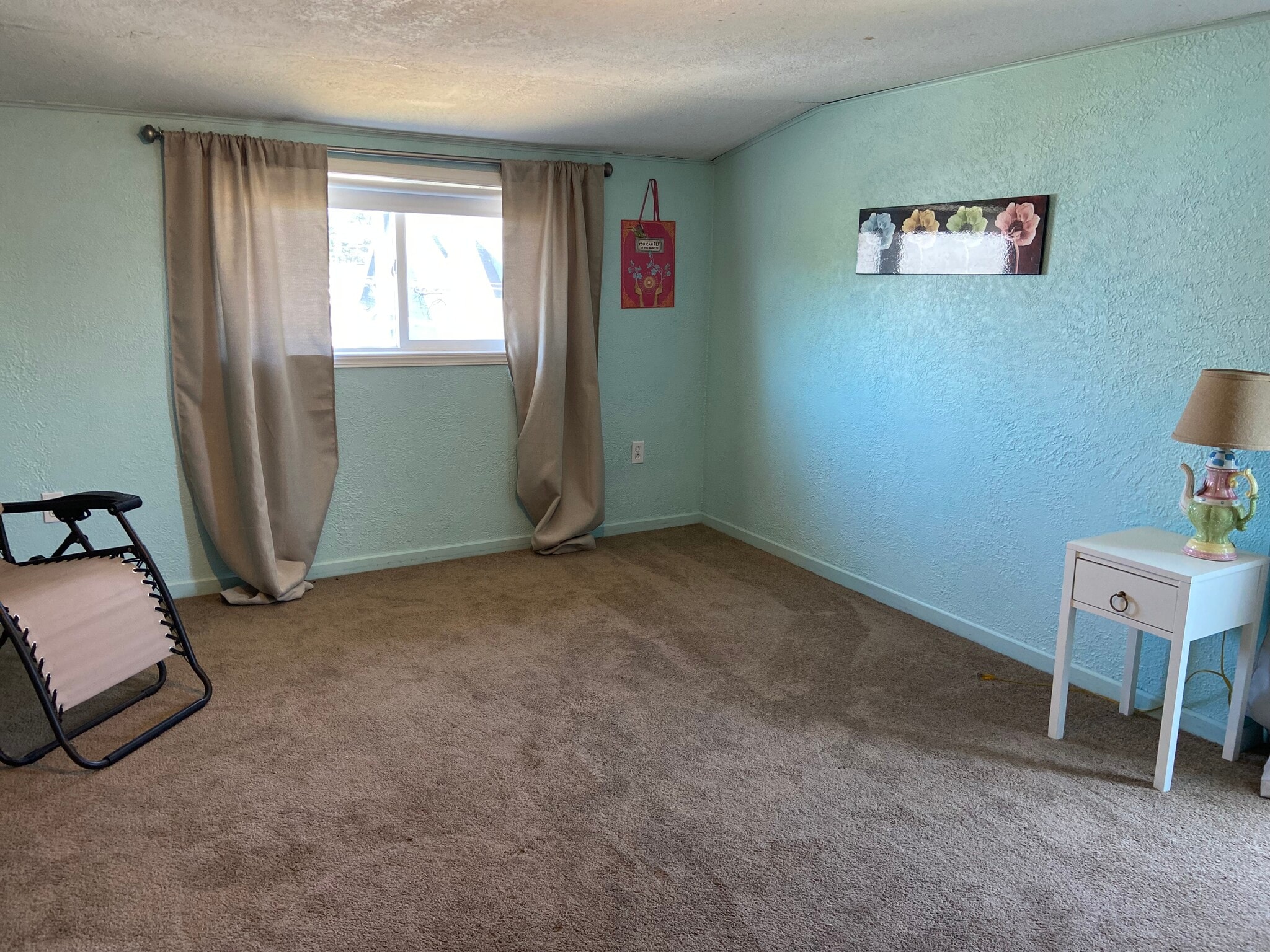 Building Photo - 717 10th Ave