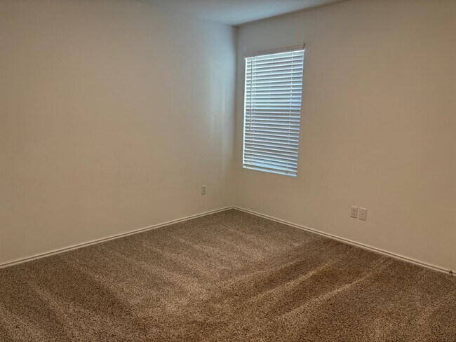 Building Photo - 117 Canley Lp