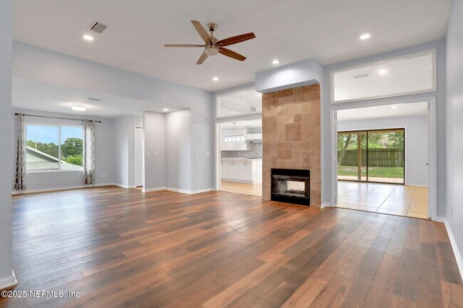 Building Photo - 12228 Smoke Ridge Cir S