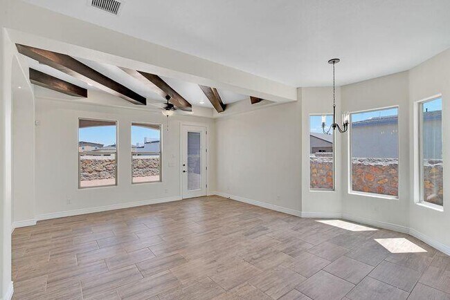 Building Photo - 14741 Tierra Harbor Ave