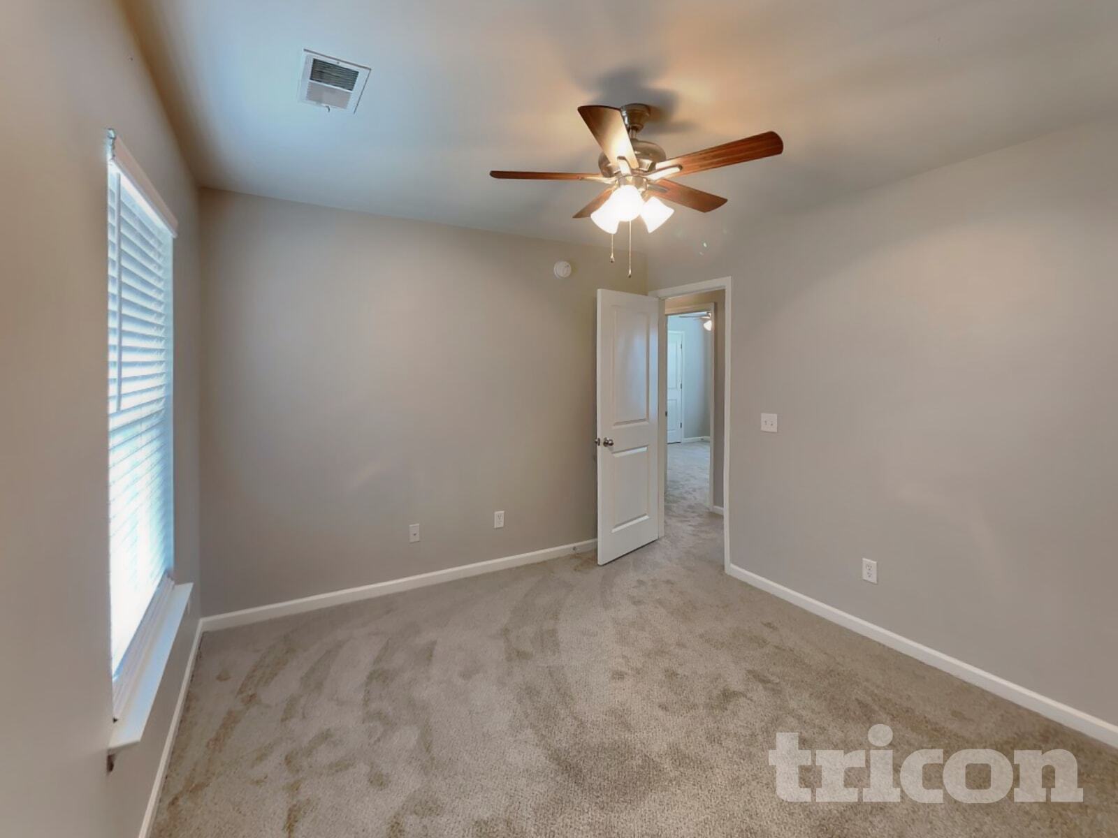 Building Photo - 113 Driftwood Ave