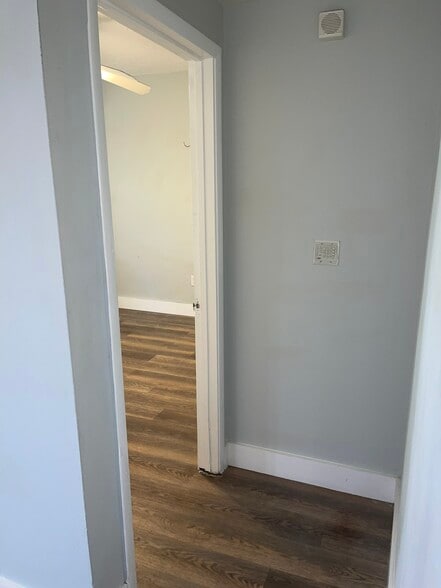 Building Photo - 536 14th St