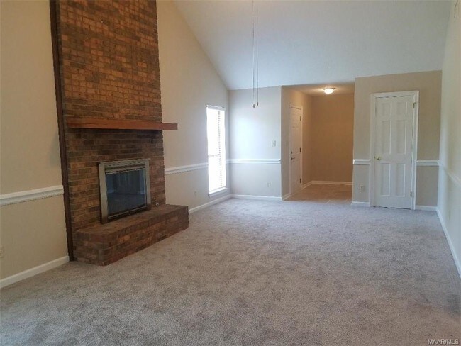 Building Photo - 1811 Young Farm Rd