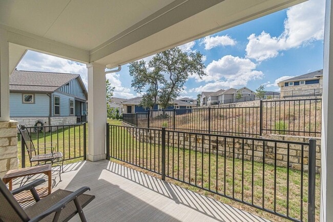 Building Photo - 127 Roaming Rock Trl