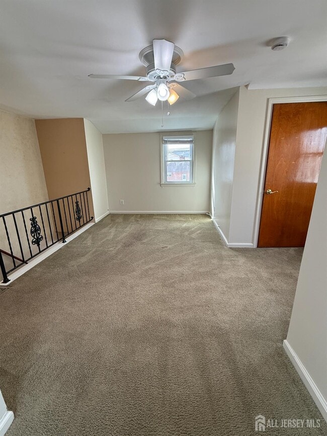 Building Photo - 20 Broadway