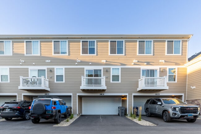 Building Photo - 3831 Currant Ln