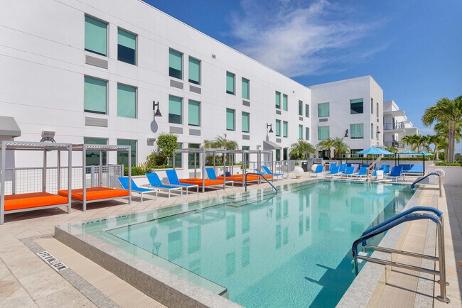 Building Photo - 236 SE 5th Ave