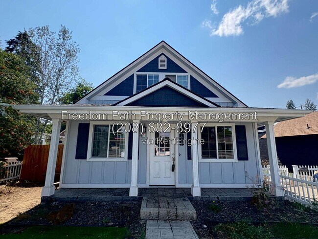 Building Photo - 1212 E Sherman Ave