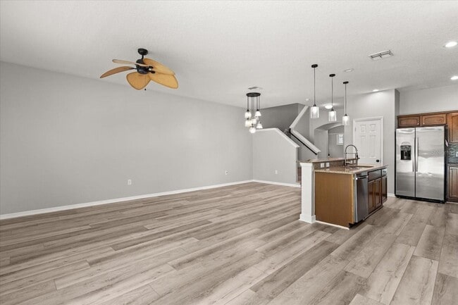 Building Photo - 364 Habitat Way