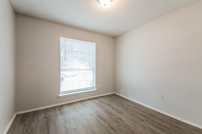 Building Photo - 3 BR/2BA | Newly Renovated Single Family Home | 1-Car Covered Parking | Gated backyard!