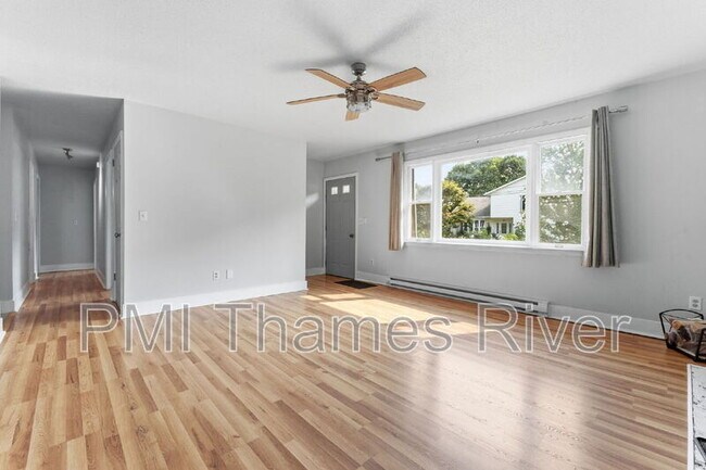 Building Photo - 33 Lodus Ct