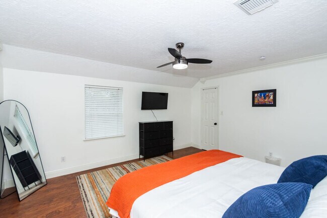 Building Photo - 1423 Sweet Grass Trail