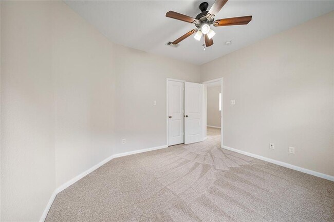 Building Photo - 6139 Sierra Springs Ln