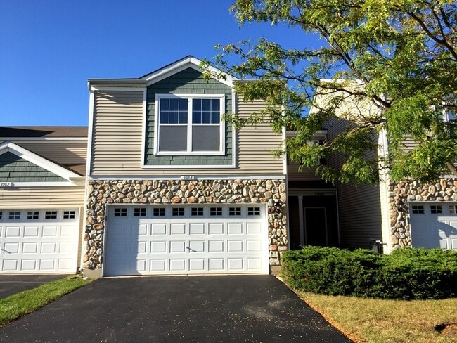 Primary Photo - 3984 Blackstone Dr