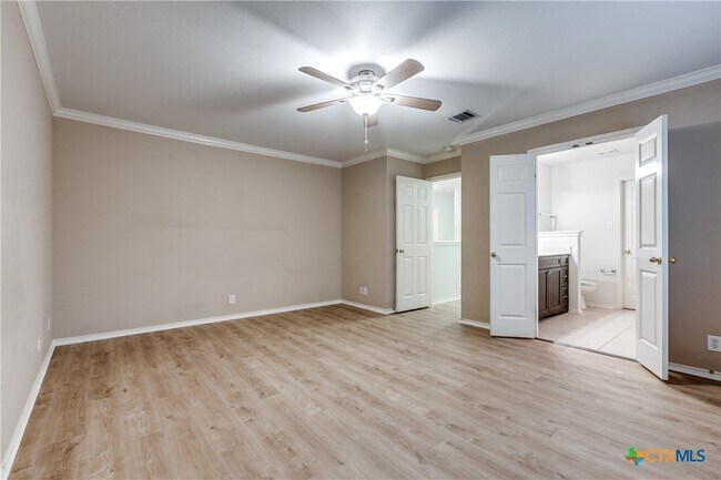 Building Photo - 7707 Wexford Hollow