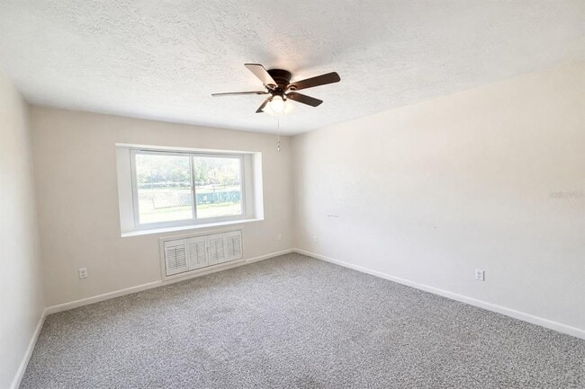 Building Photo - 3442 N Tamarisk Ave