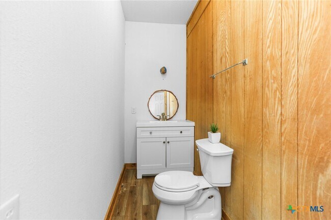 Building Photo - 1433 Riviera Dr
