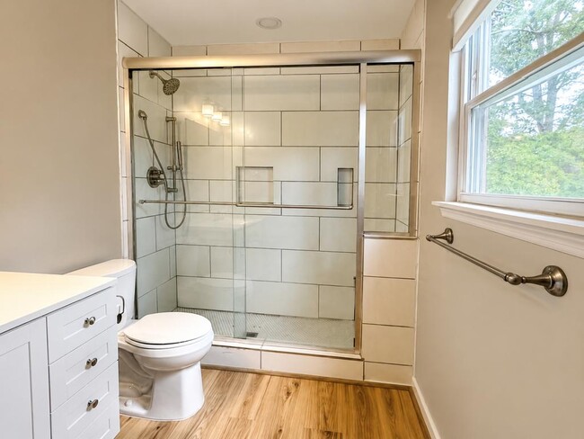 Building Photo - 247 Brookside Ct