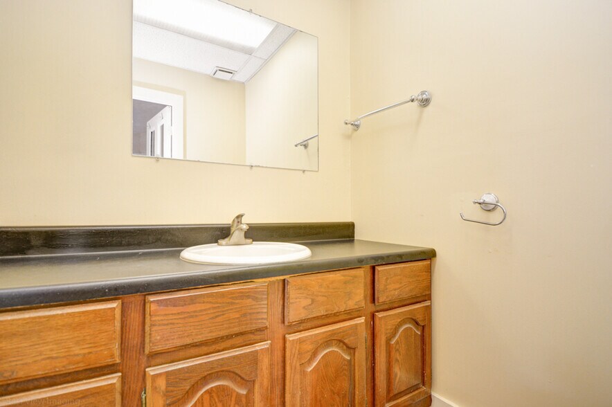 Building Photo - 48 South St