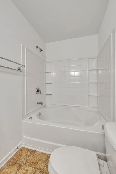 Building Photo - 282 Killian Way