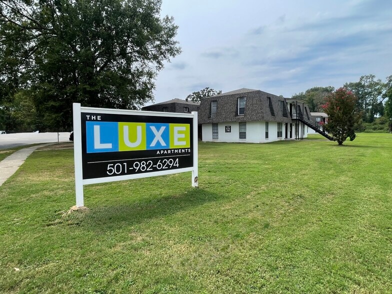 Primary Photo - The Luxe Apartments