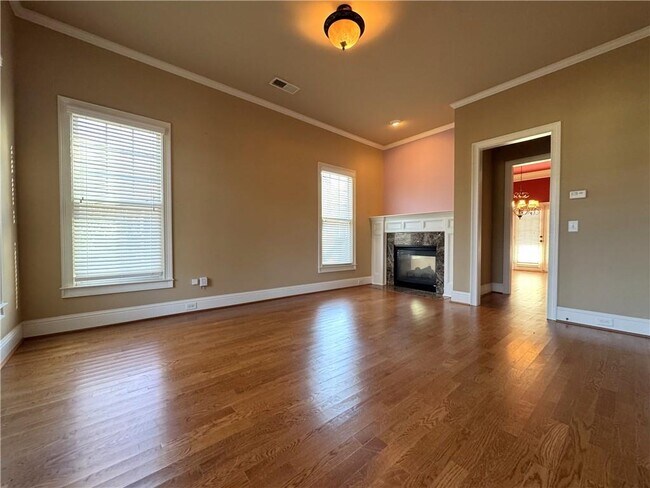 Building Photo - 1520 Vassar Ave