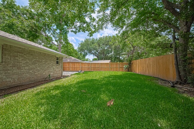 Building Photo - 12602 Westleigh Dr