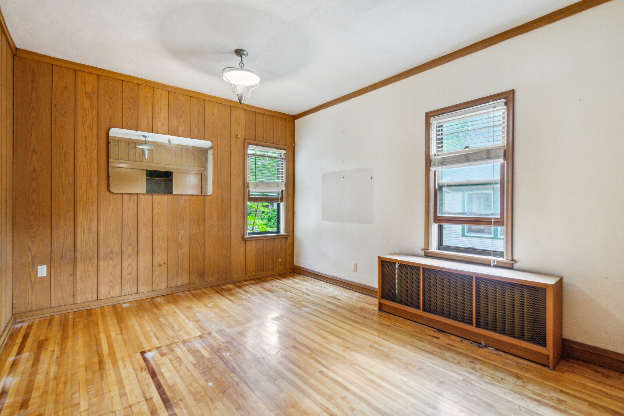 Building Photo - 1701 Hubbard Ave
