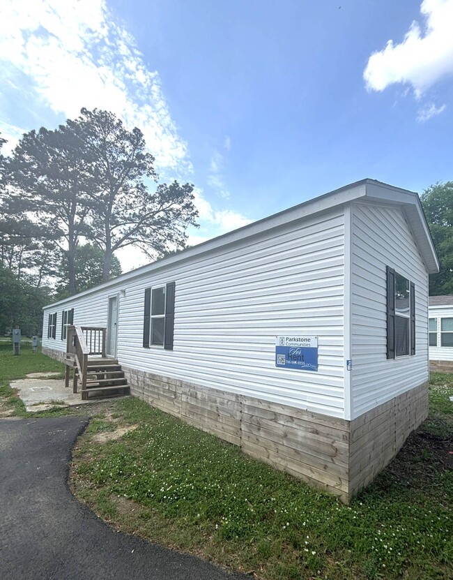 Primary Photo - 3150 Plateau Dr