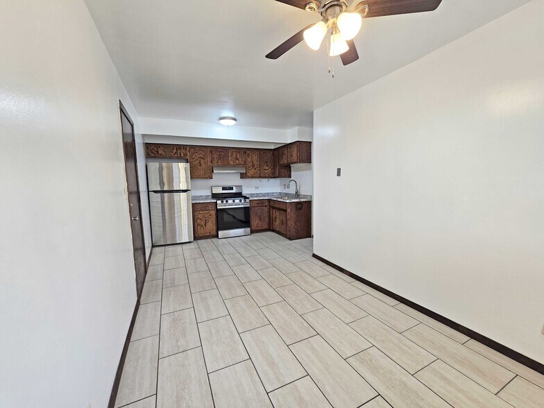 Building Photo - 2 Paxos Dr