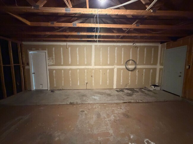 Building Photo - 4520 Rockaway Loop NE