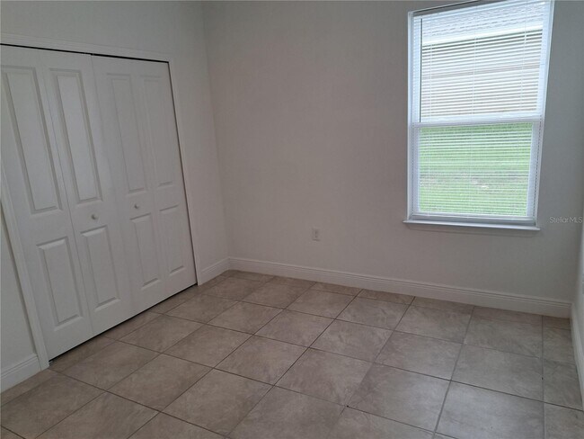 Building Photo - 16558 SW 30th Ter Rd