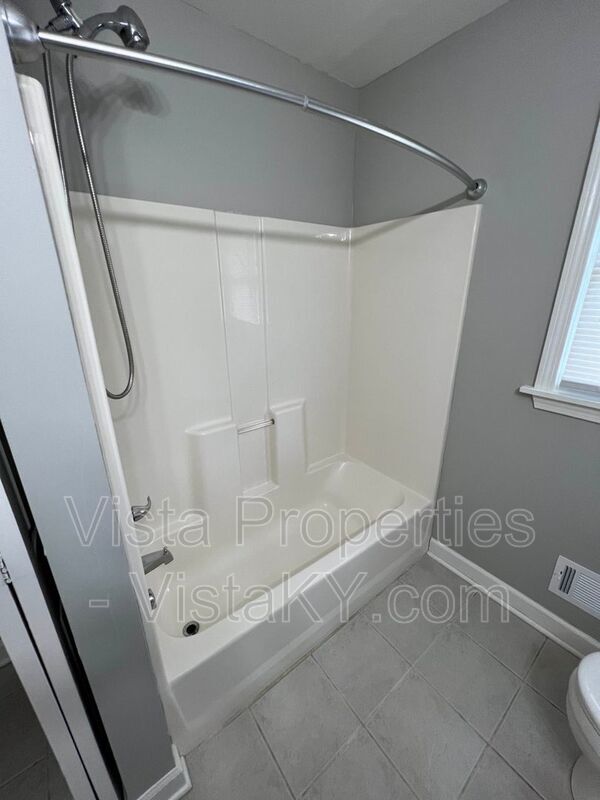 Building Photo - 2512 Accasia Dr
