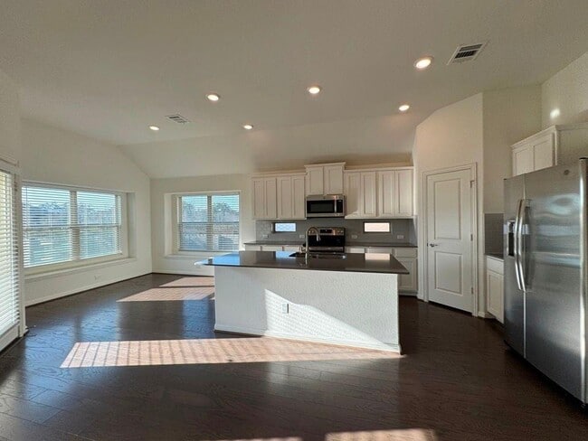 Building Photo - 1425 Morning View Rd