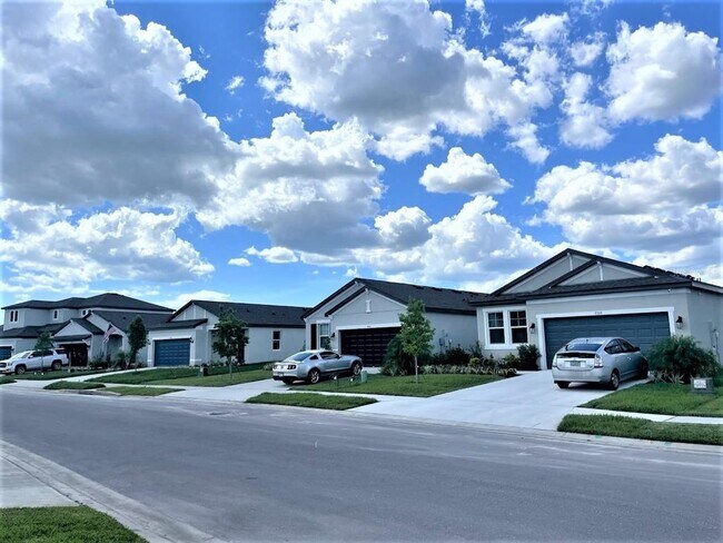 Building Photo - 8505 Starlight Loop