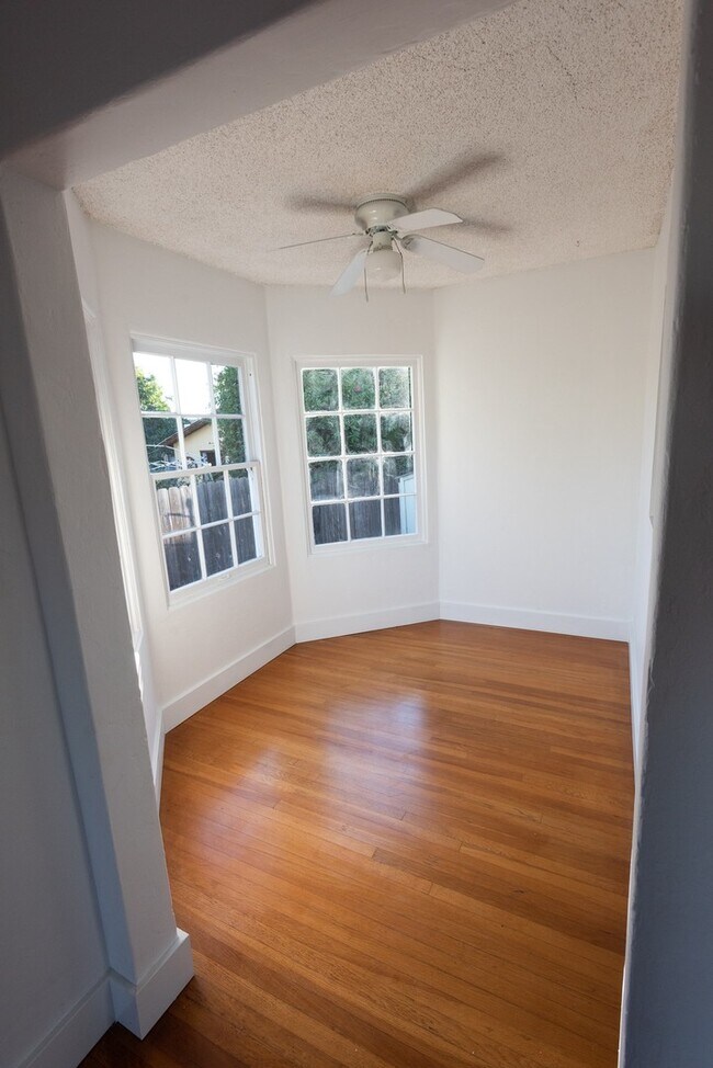 Building Photo - Newly remodeled 3 bedroom 1.5 Bath